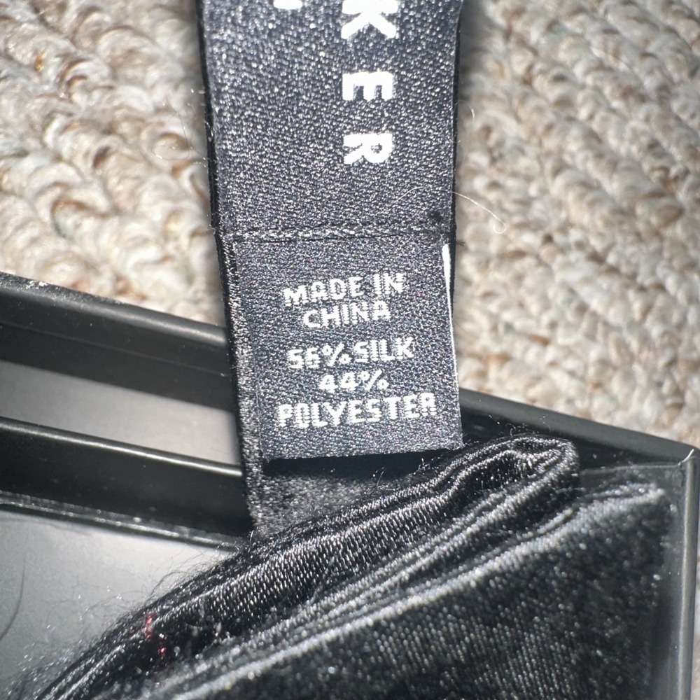 Ted Baker London Black Silk Blend Bow Tie Men's Adjustable Formal Wedding EUC‎ - Picture 3 of 5